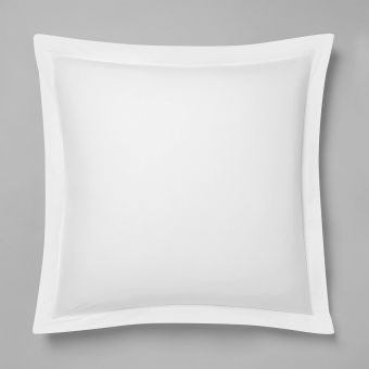 Pillow case 160 fils / 400 tc in cotton percale with row cord