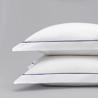 Pillow case 160 fils / 400 tc cotton percale with blue row cord