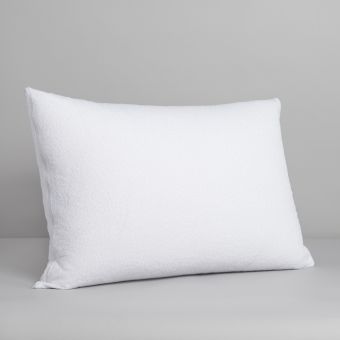 Antibacterial quilted pillow protector