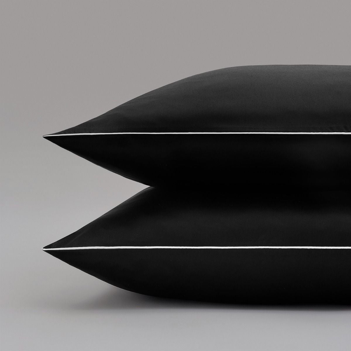 Taie d'oreiller en satin Tencel 120 fils - noir