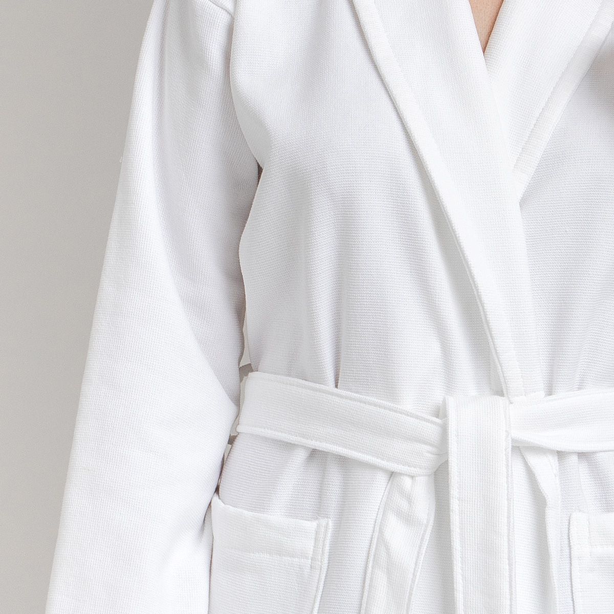 330 gsm cotton piqué bathrobe