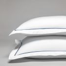 Pillow case 160 fils / 400 tc cotton percale with blue row cord